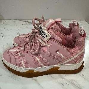Burberry kids pink sneaker